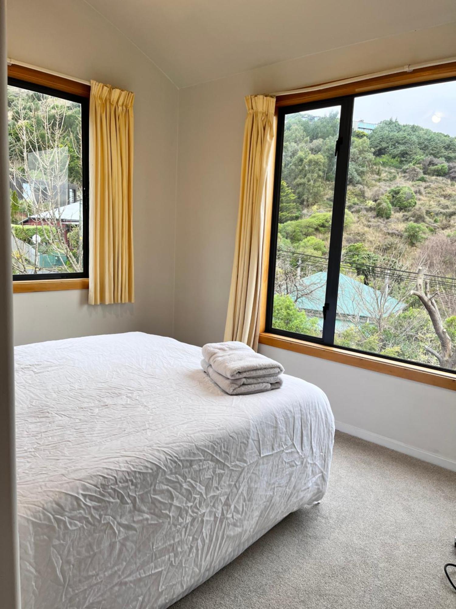 Ample Space In A Serene Setting Villa Lyttelton Bagian luar foto